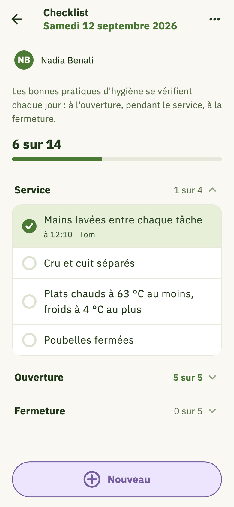 La checklist du jour dans Hygicert : 6 points sur 14, chaque point coché porte l'heure et le prénom.